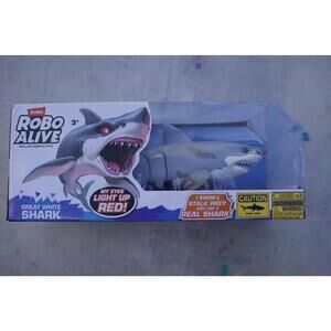 Zuru Robo Alive Great White Shark Realistic Robotic Toy